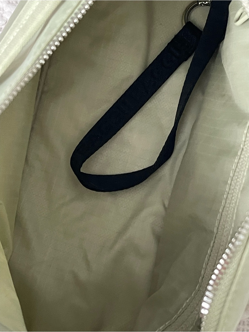 Baggu NYLON LOAF BAG - CELADON - Picture 8 of 8